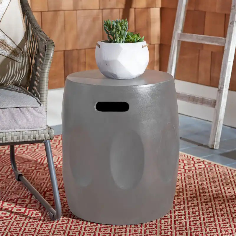Table d'appoint carrée en béton gris foncé pour 1 personne